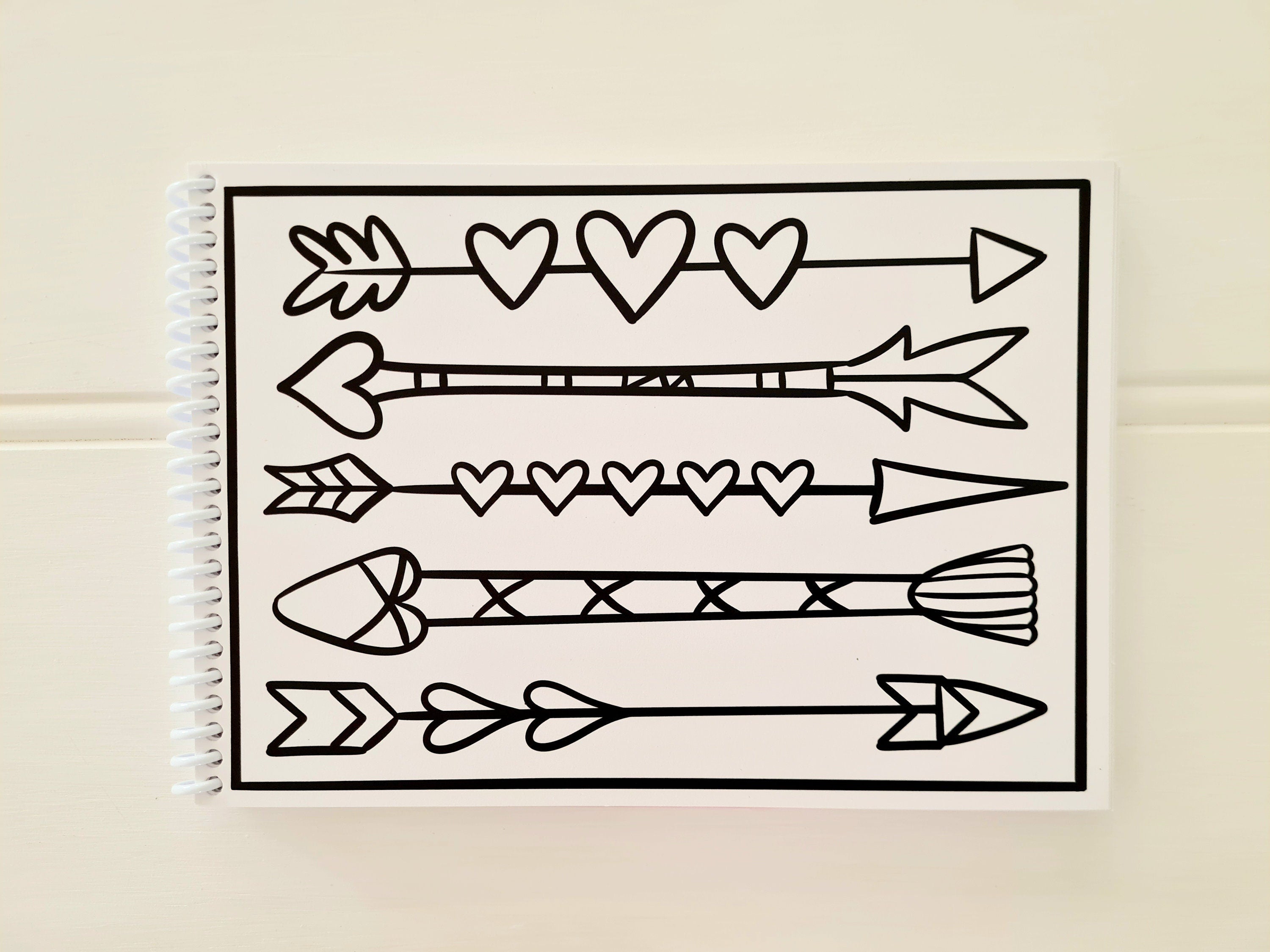 Colour Me In - Love Hearts