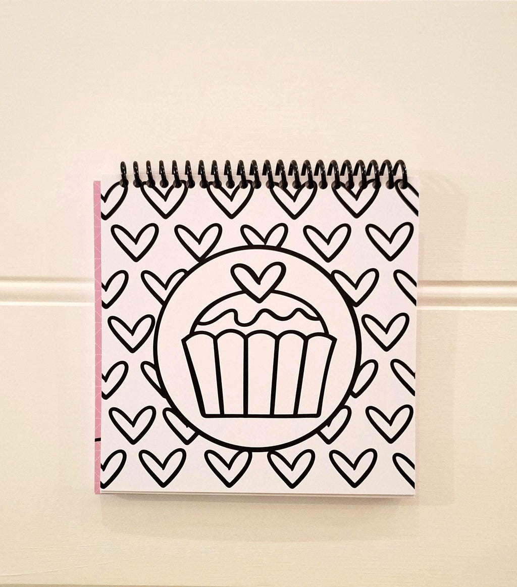 Colour Me In #Cupcakes