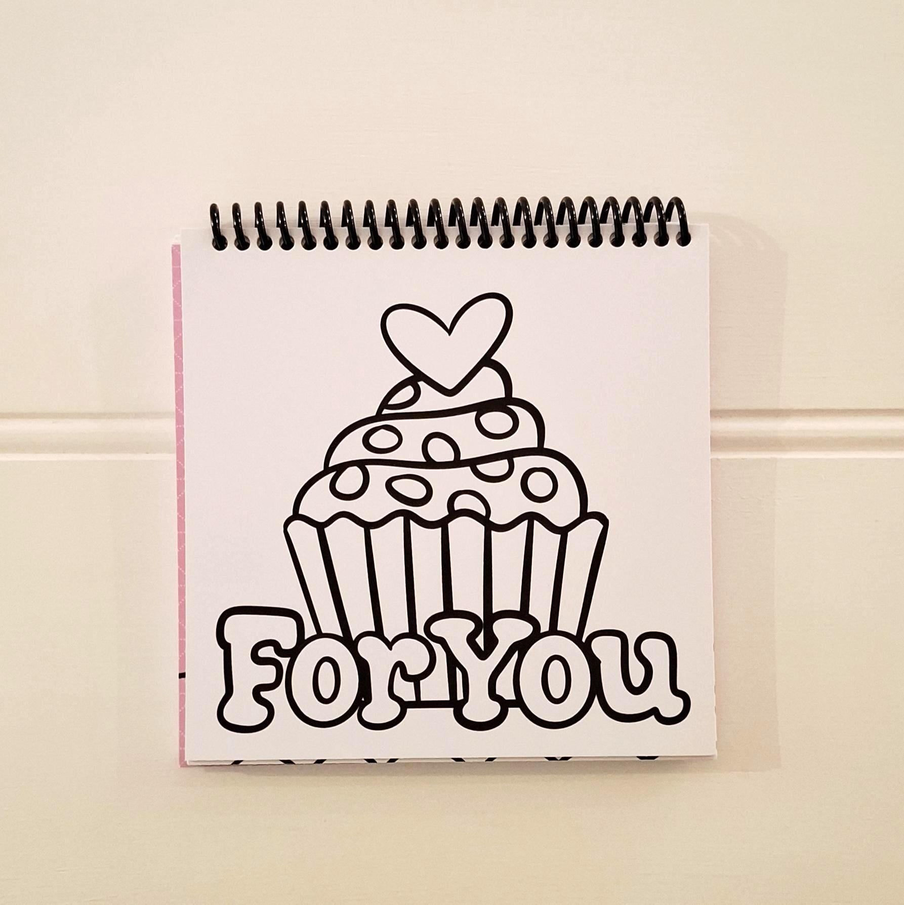 Colour Me In #Cupcakes